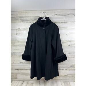 Steve by Searle womens 10 Black Wool Coat Faux Fur Trim Satin Lining Vintage